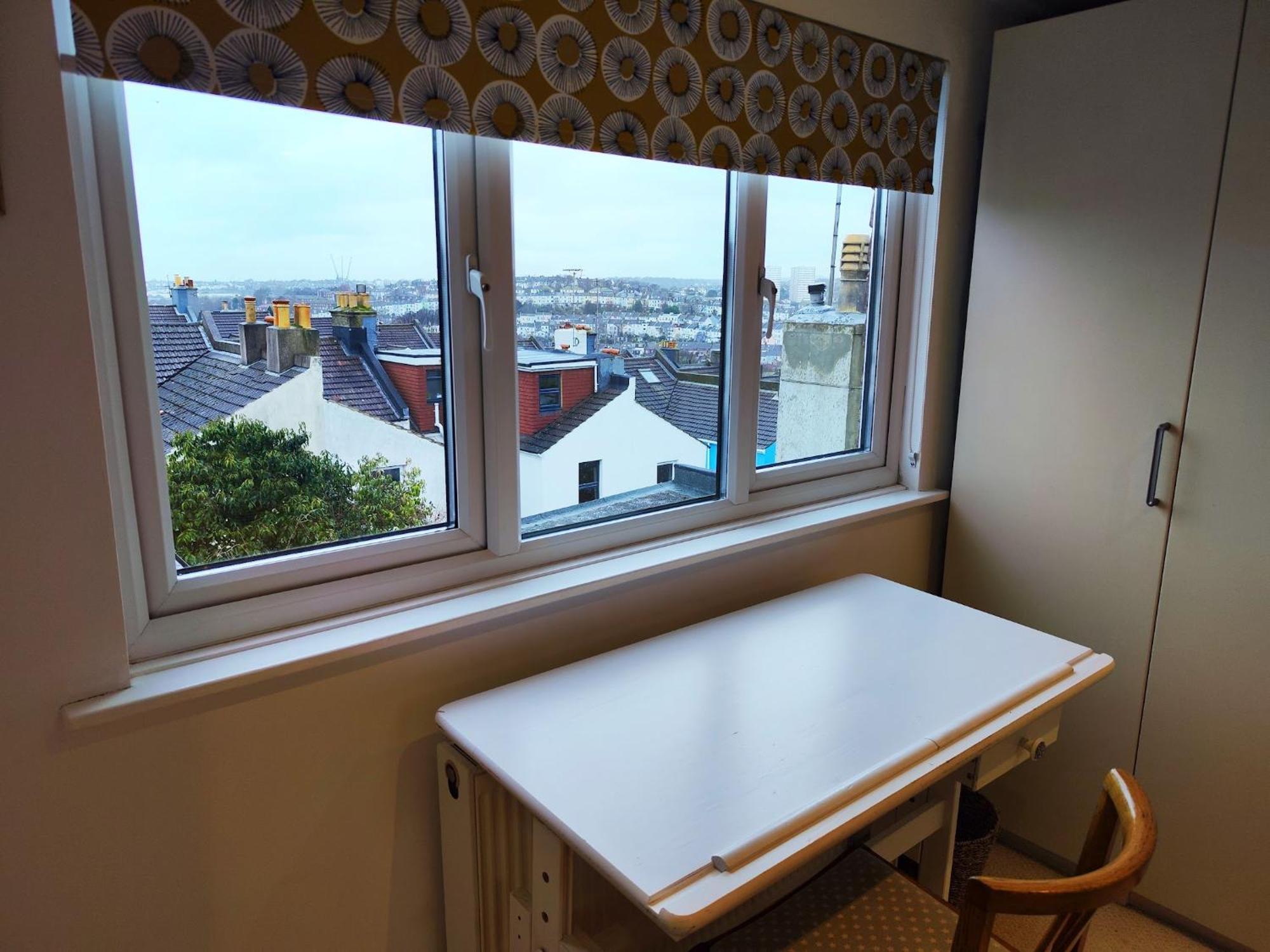 Large Light Loft Room - En Suite Hove Esterno foto